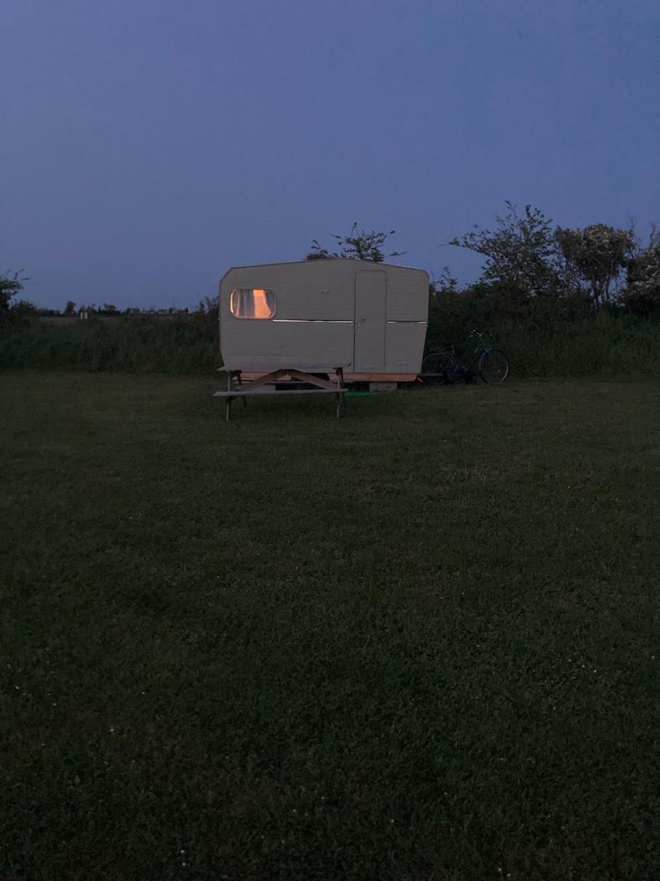 Camping Les Ronds Duval Face Aux Iles Anglo-Normandes Les Moitiers-d'Allonne 외부 사진
