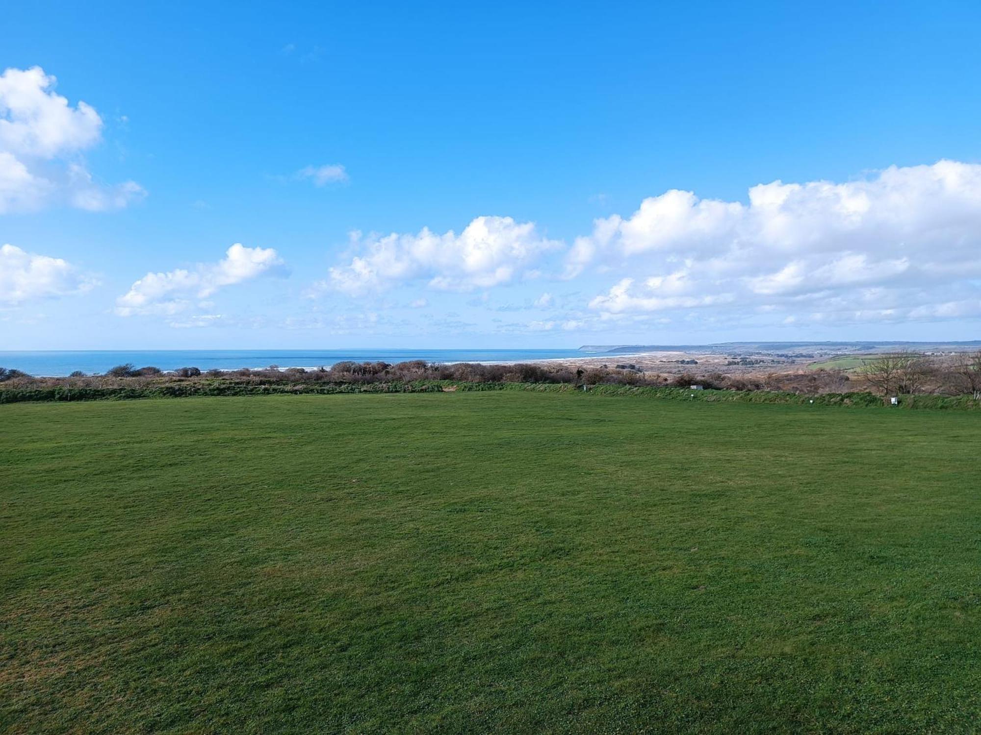 Camping Les Ronds Duval Face Aux Iles Anglo-Normandes Les Moitiers-d'Allonne 외부 사진